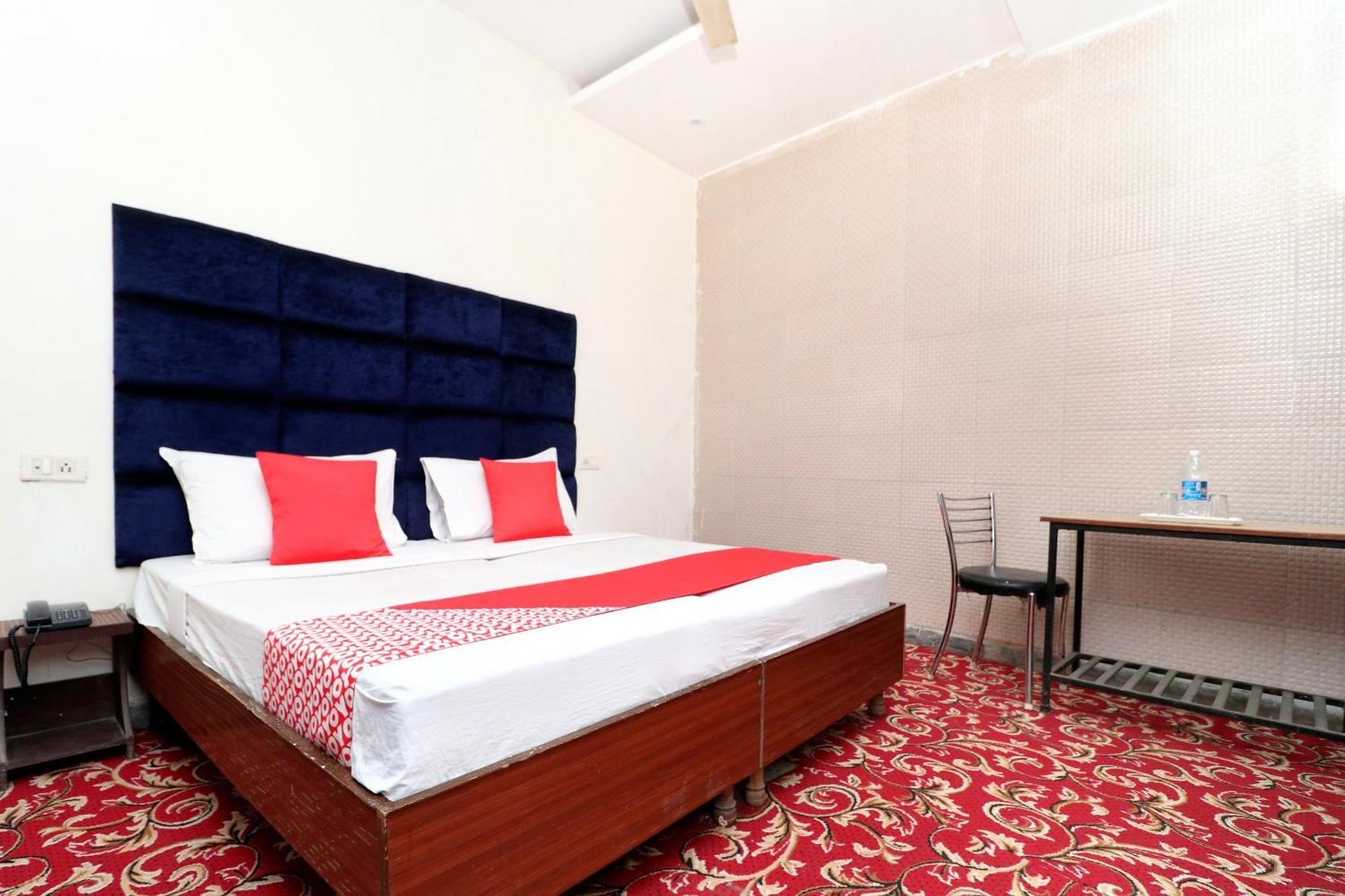 Hotel O Rr Villa Chandīgarh Zewnętrze zdjęcie